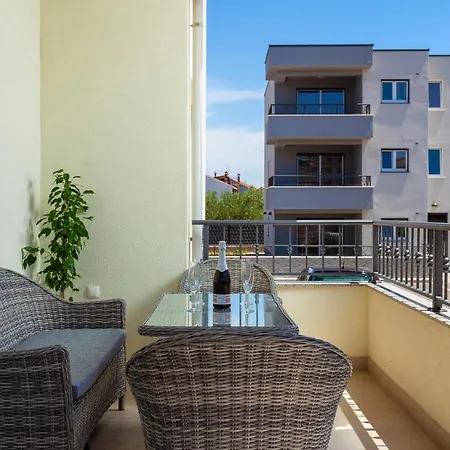 Apartament Gajo Deluxe *